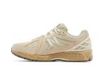 AURALEE x New Balance 1906R ‚Bone White‘ M1906RAU