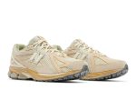 AURALEE x New Balance 1906R ‚Bone White‘ M1906RAU
